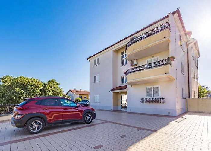 Maja Apartamento