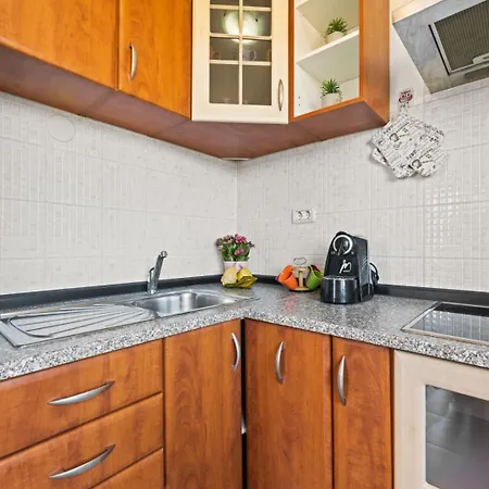 Maja Apartman *
